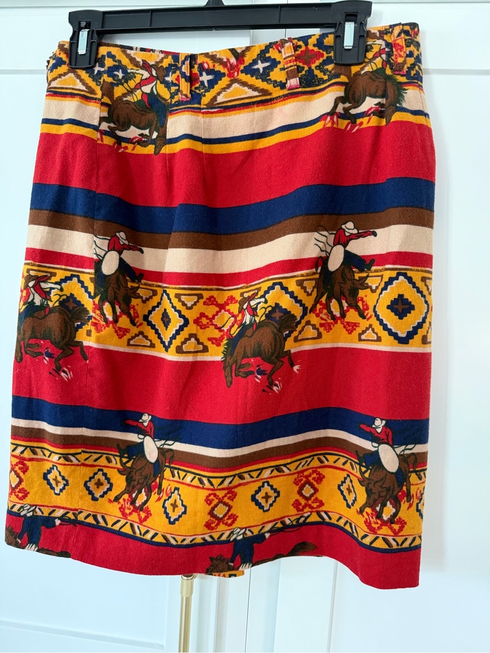 Red Multicolor Western-Print Pencil Skirt Vintage!